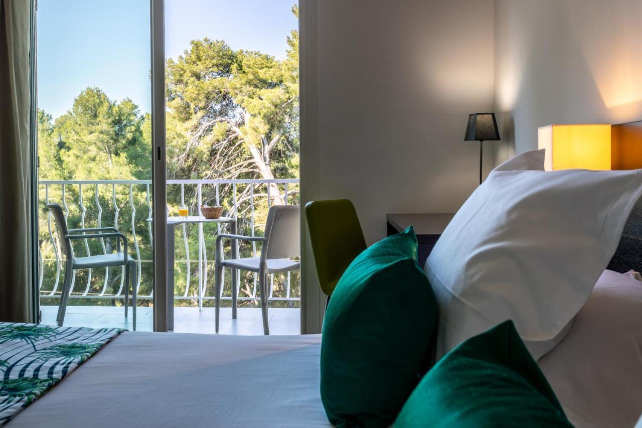 Hotel Corniche Du Liouquet La Ciotat Exterior photo