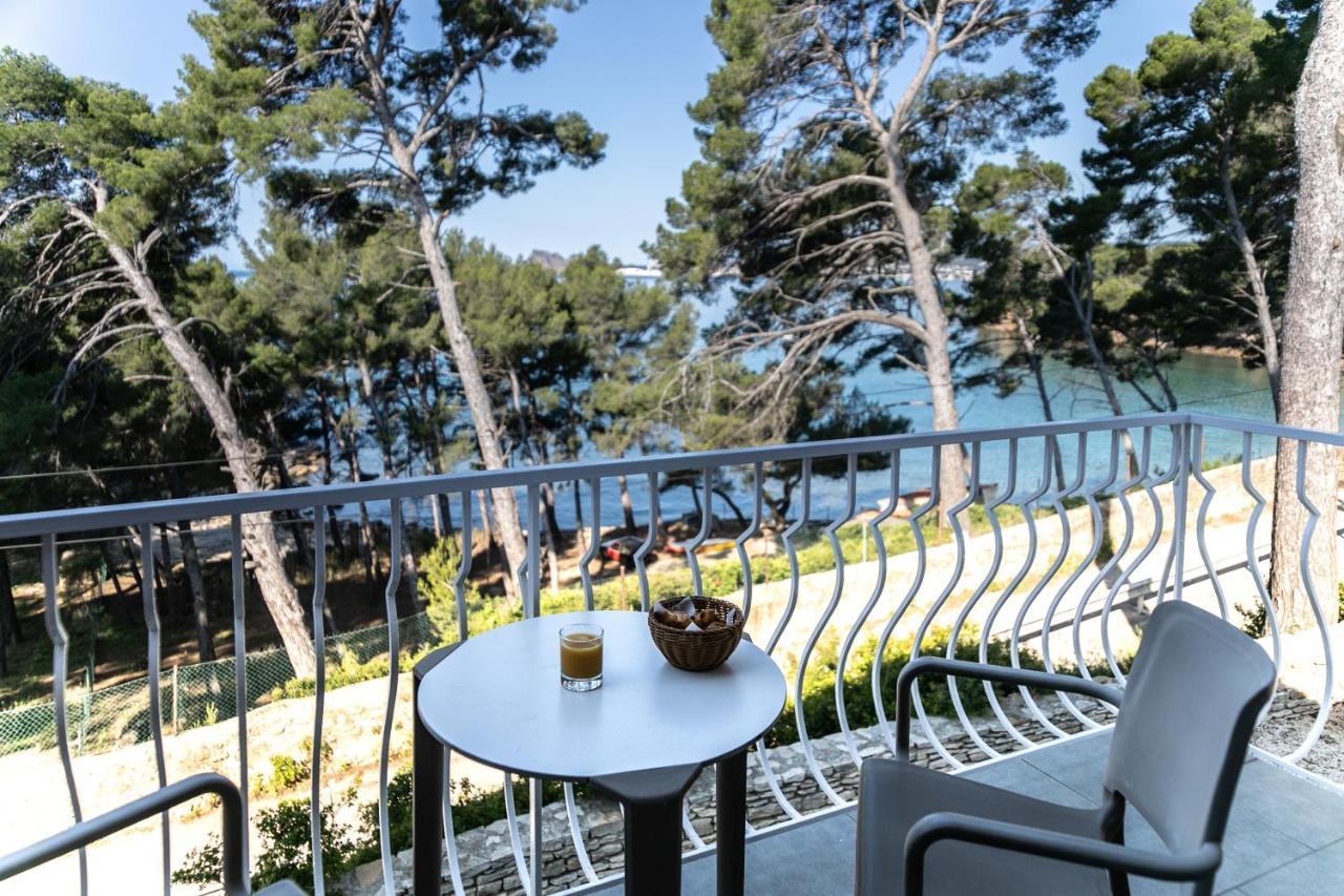 Hotel Corniche Du Liouquet La Ciotat Exterior photo